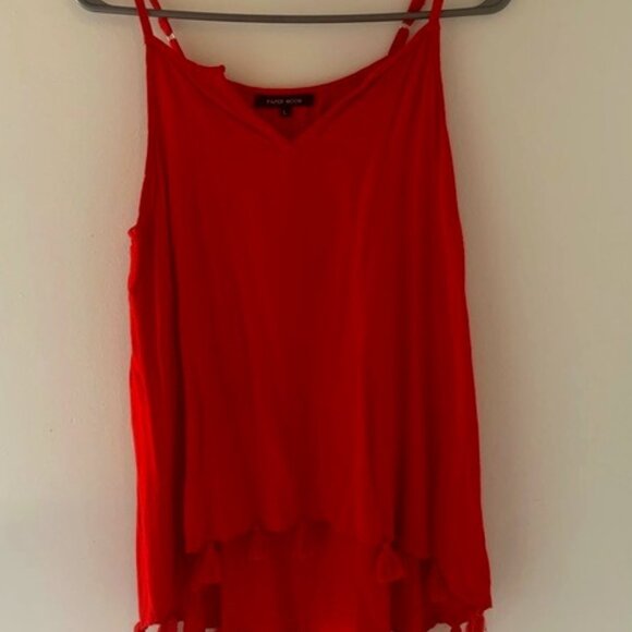 Red tank top with tassels - Picture 1 of 2